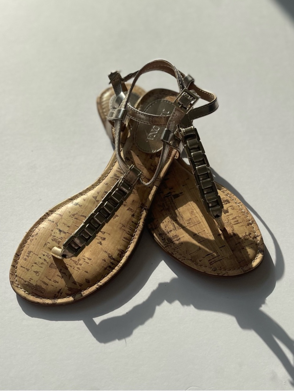 Merona Gold T-Strap Flat Sandals W-Adj. Ankle Strap Womens Size 7